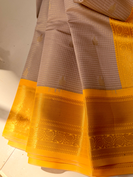 Grey n Yellow Korvai