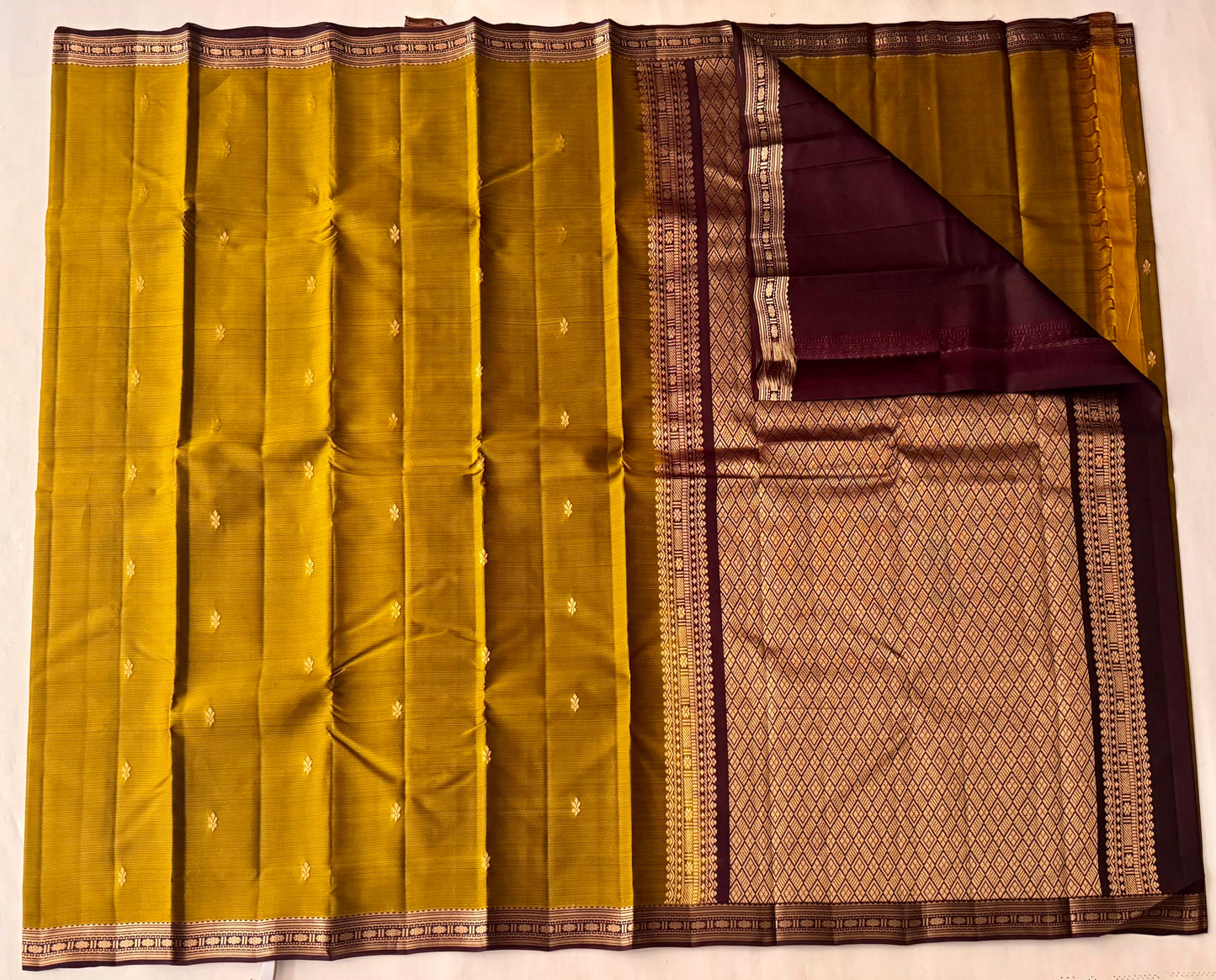 Golden Nectar: Honey Gold & Dark Maroon Kanjivaram Silk