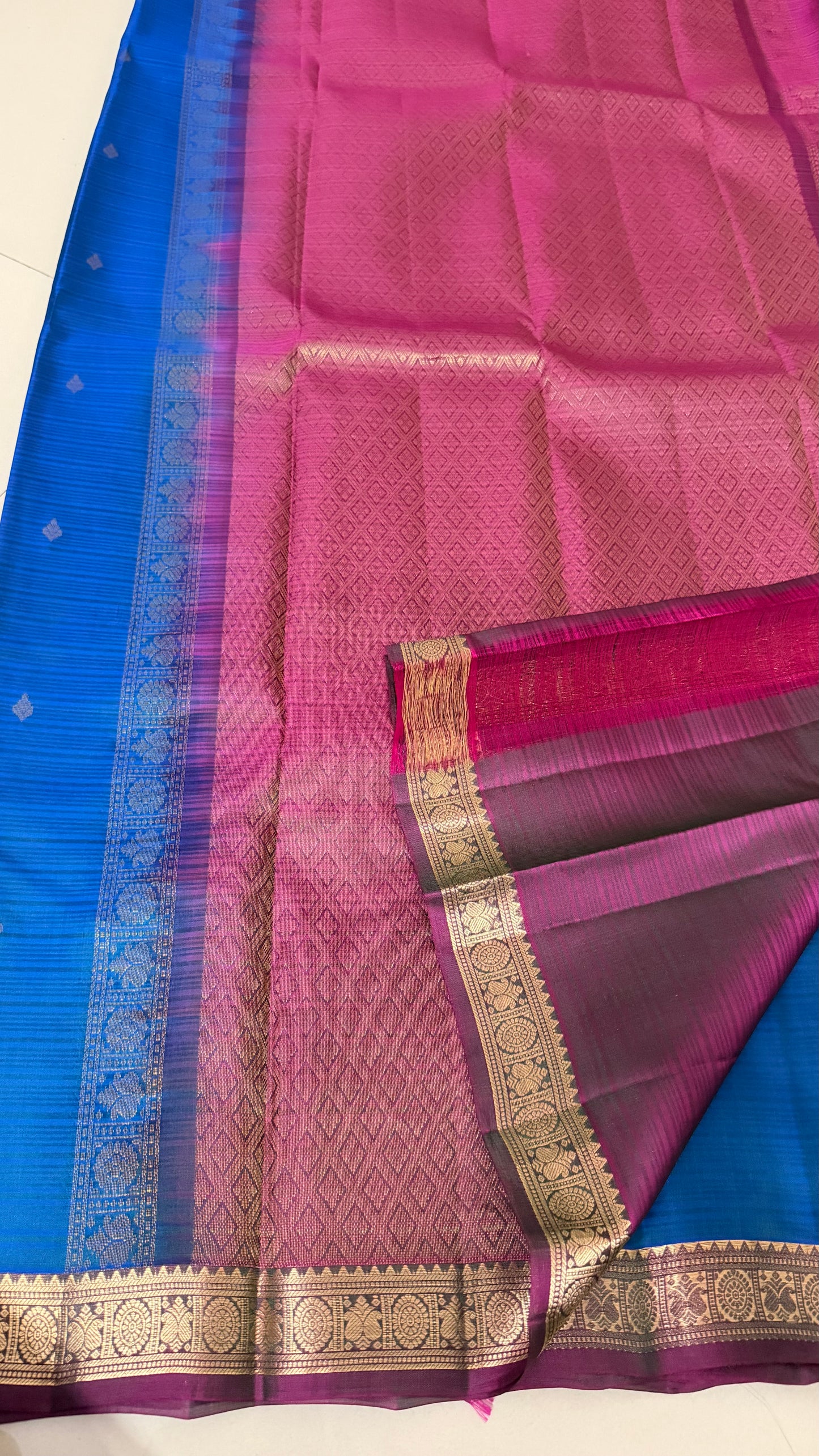 The Iridescent Muse: Peacock Double-Shaded Silk Saree