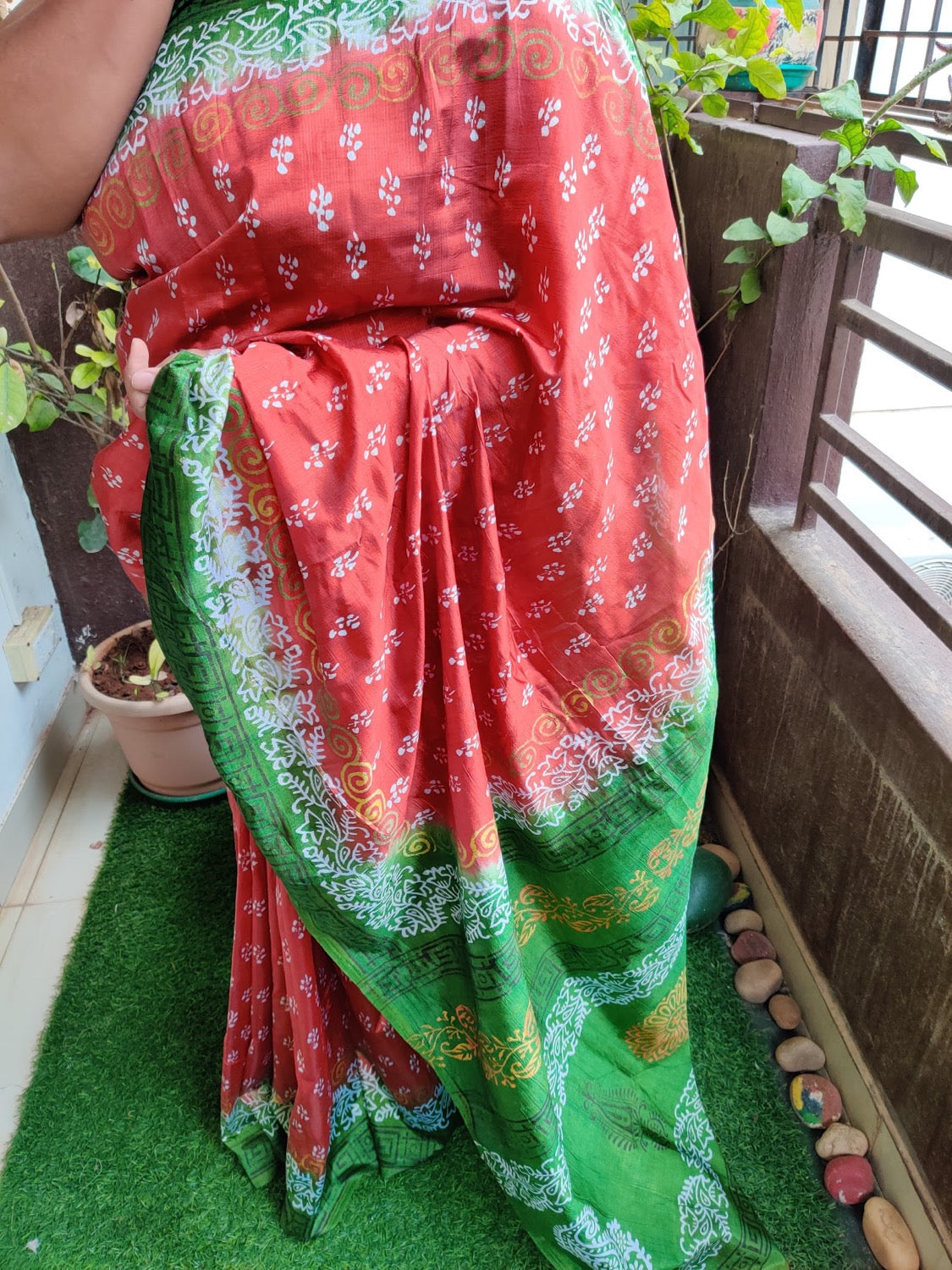 Red-green printed silk