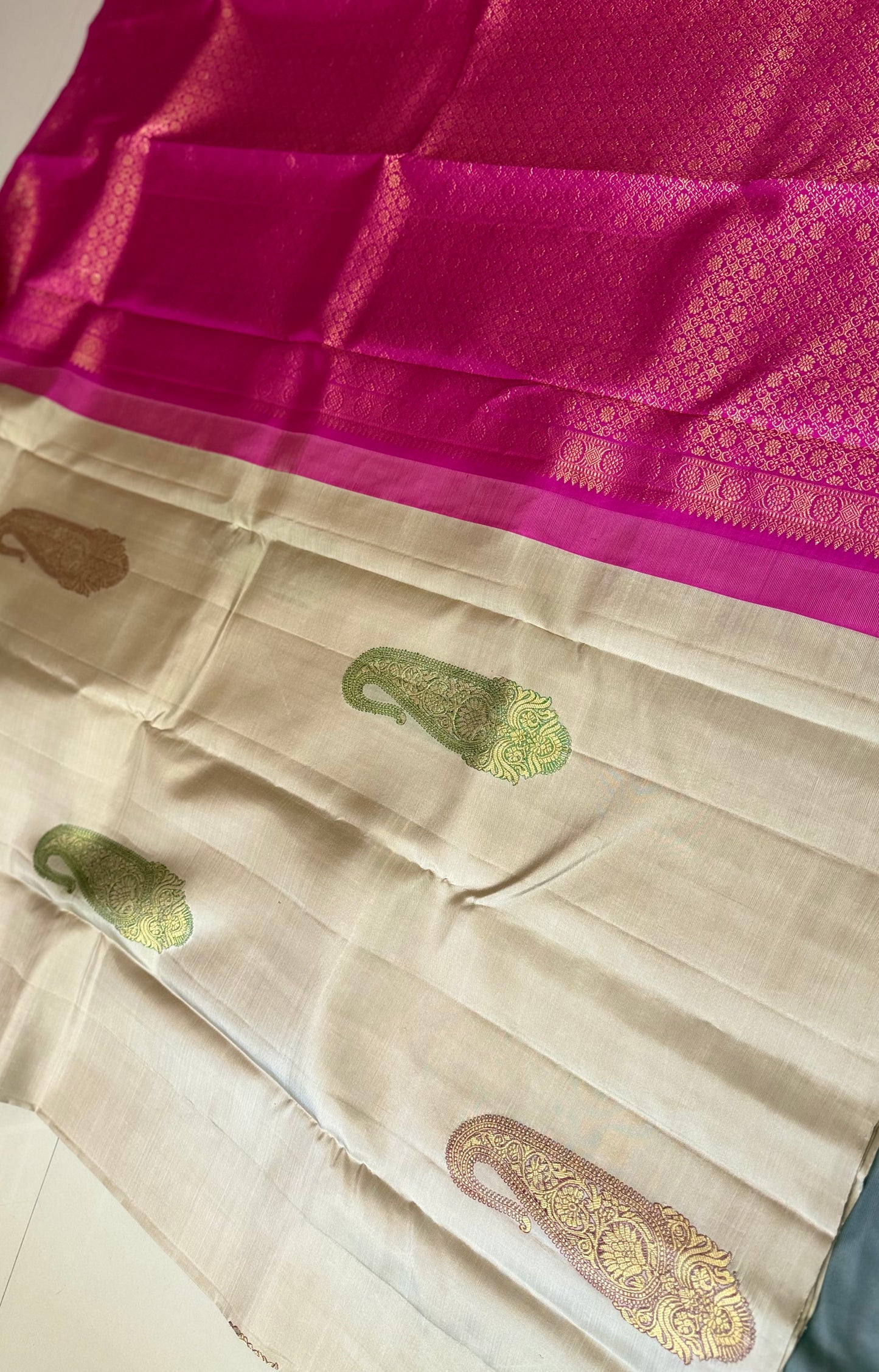 Vintage Heritage Kanjivaram: The Timeless Mango Motif Saree