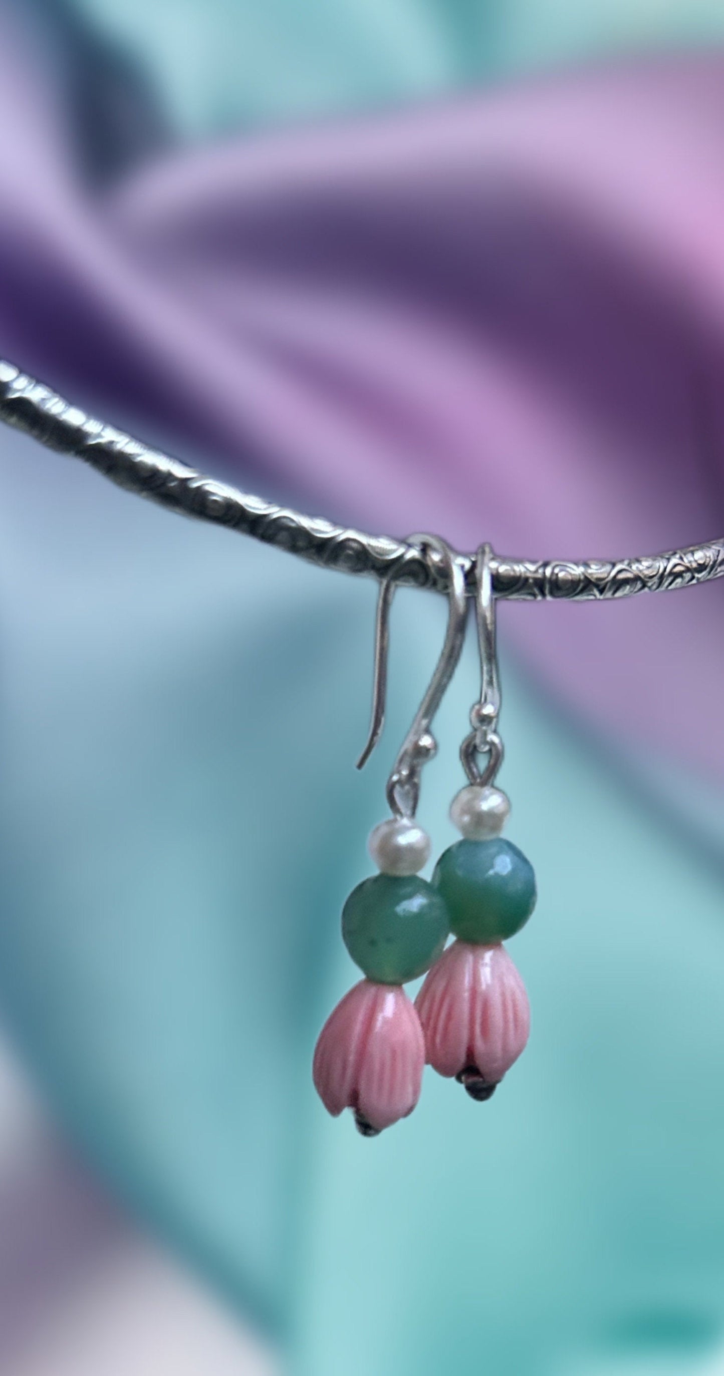 Green onyx with coral tulips Earrings