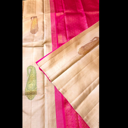 Vintage Heritage Kanjivaram: The Timeless Mango Motif Saree