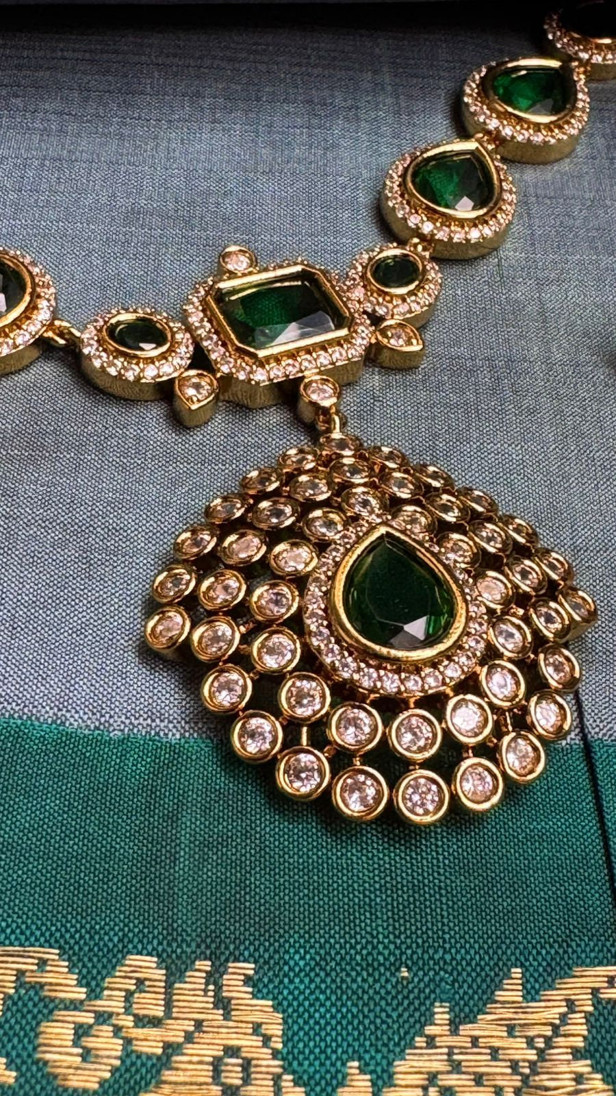 Eureka Emerald set