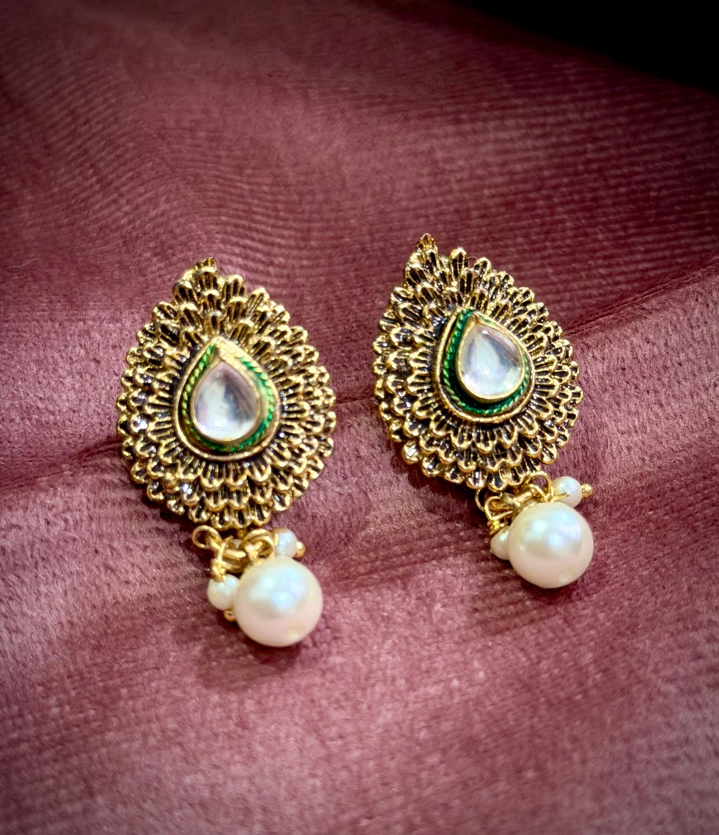 Akriti Kundan Earrings