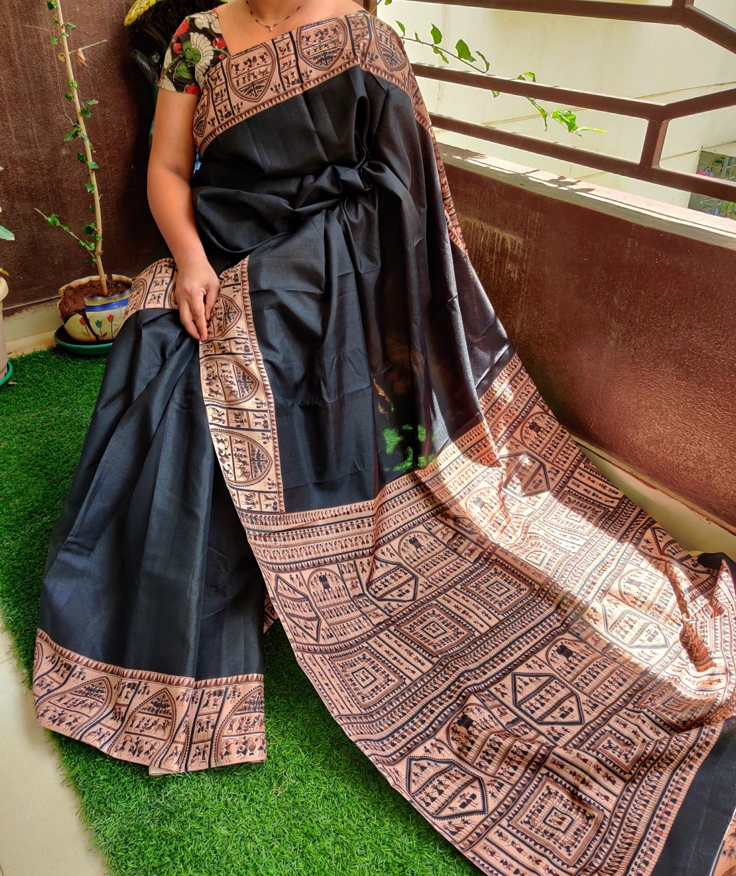 Black & Beige Warli Print