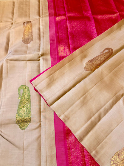 Vintage Heritage Kanjivaram: The Timeless Mango Motif Saree