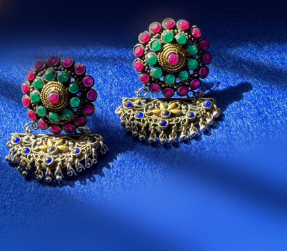 Antique round earrings