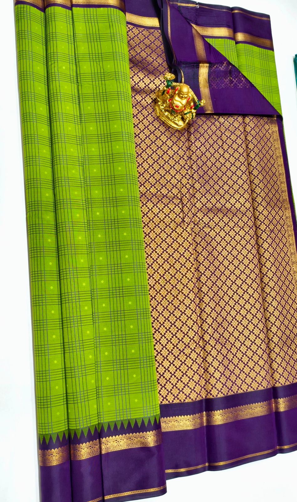 Emerald Vineyard | Parrot Green Kanchipuram Korvai Silk with Plum Purple Pallu