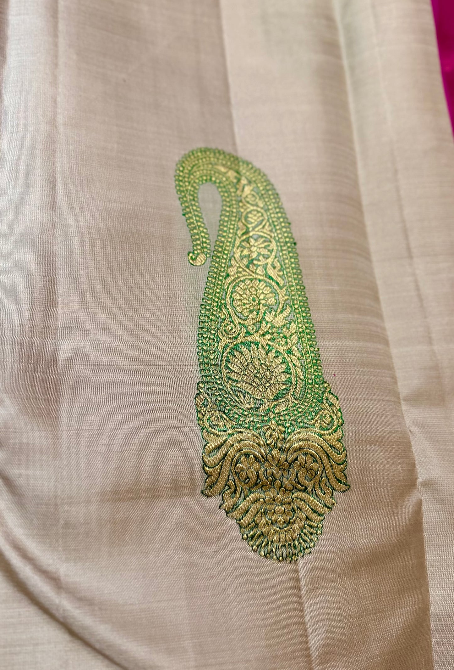Vintage Heritage Kanjivaram: The Timeless Mango Motif Saree