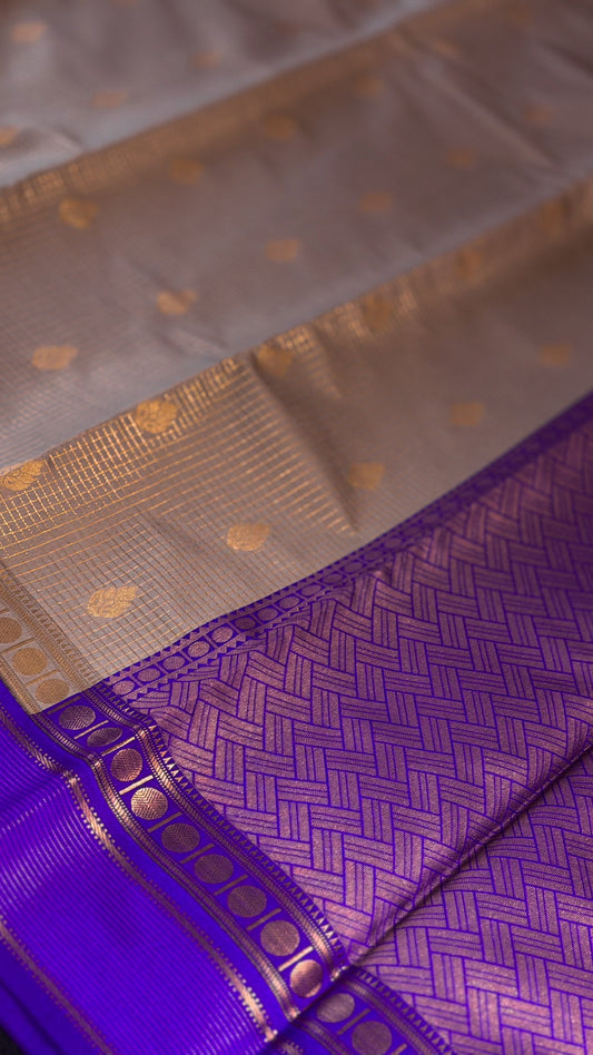 Grey n Purple Korvai