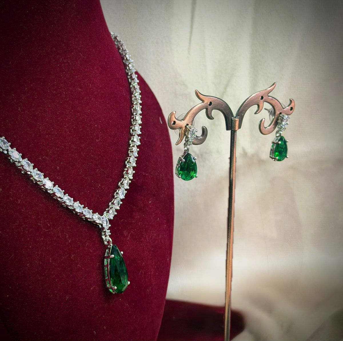 Royal Emerald Drop Necklace Set | Zircon Jewelry