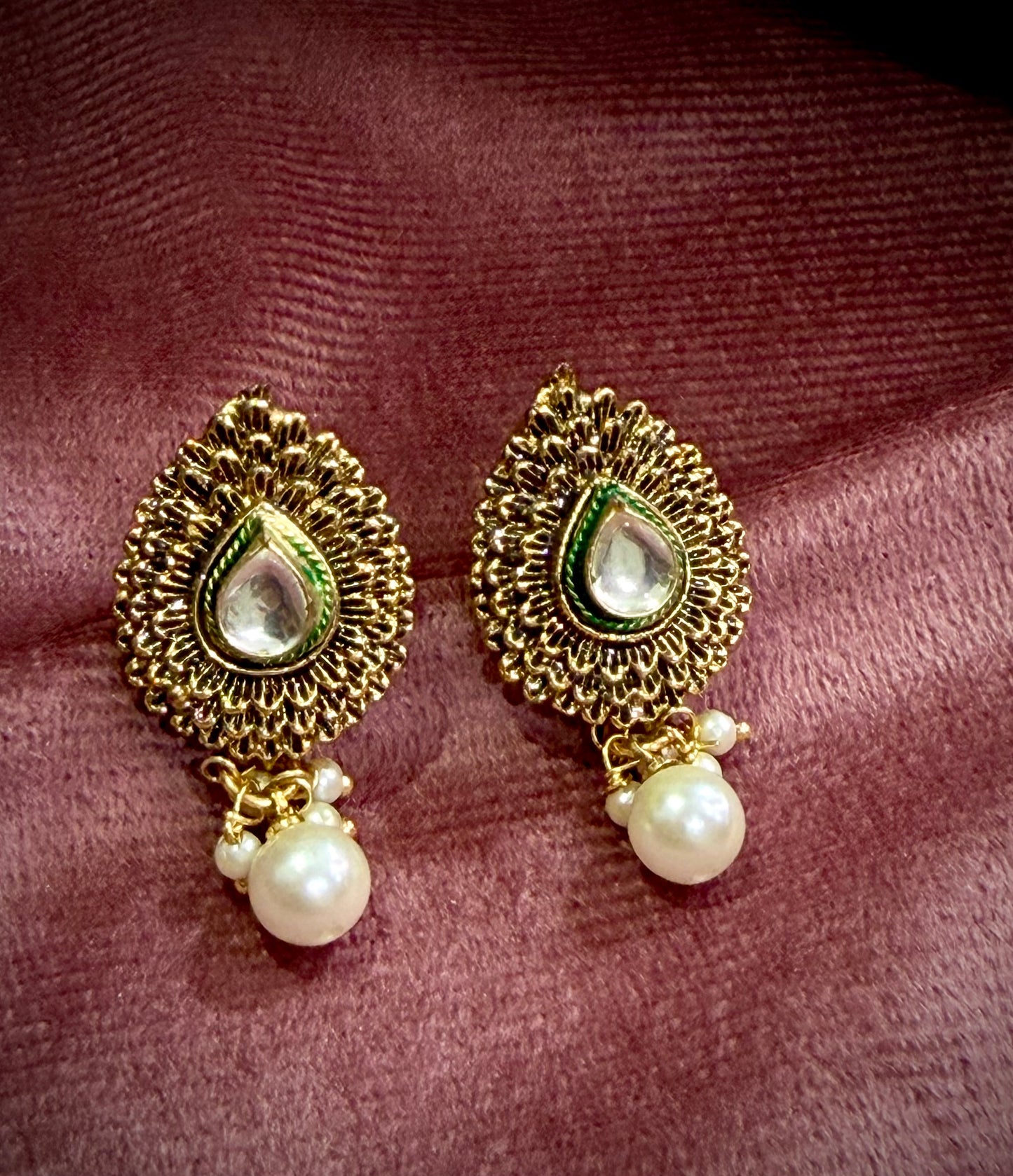 Akriti Kundan Earrings