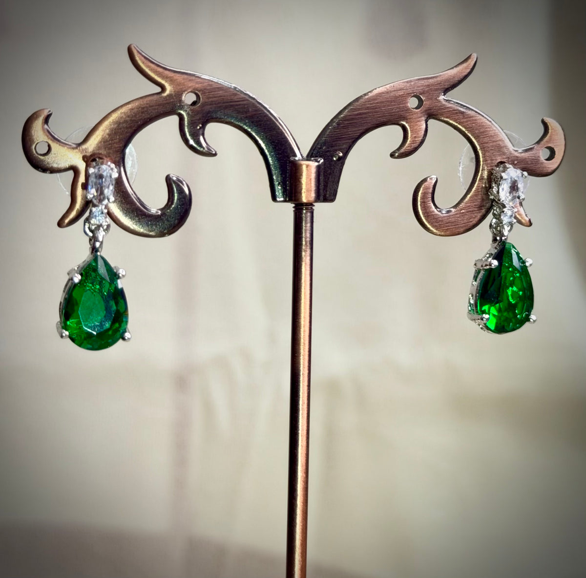 Royal Emerald Drop Necklace Set | Zircon Jewelry