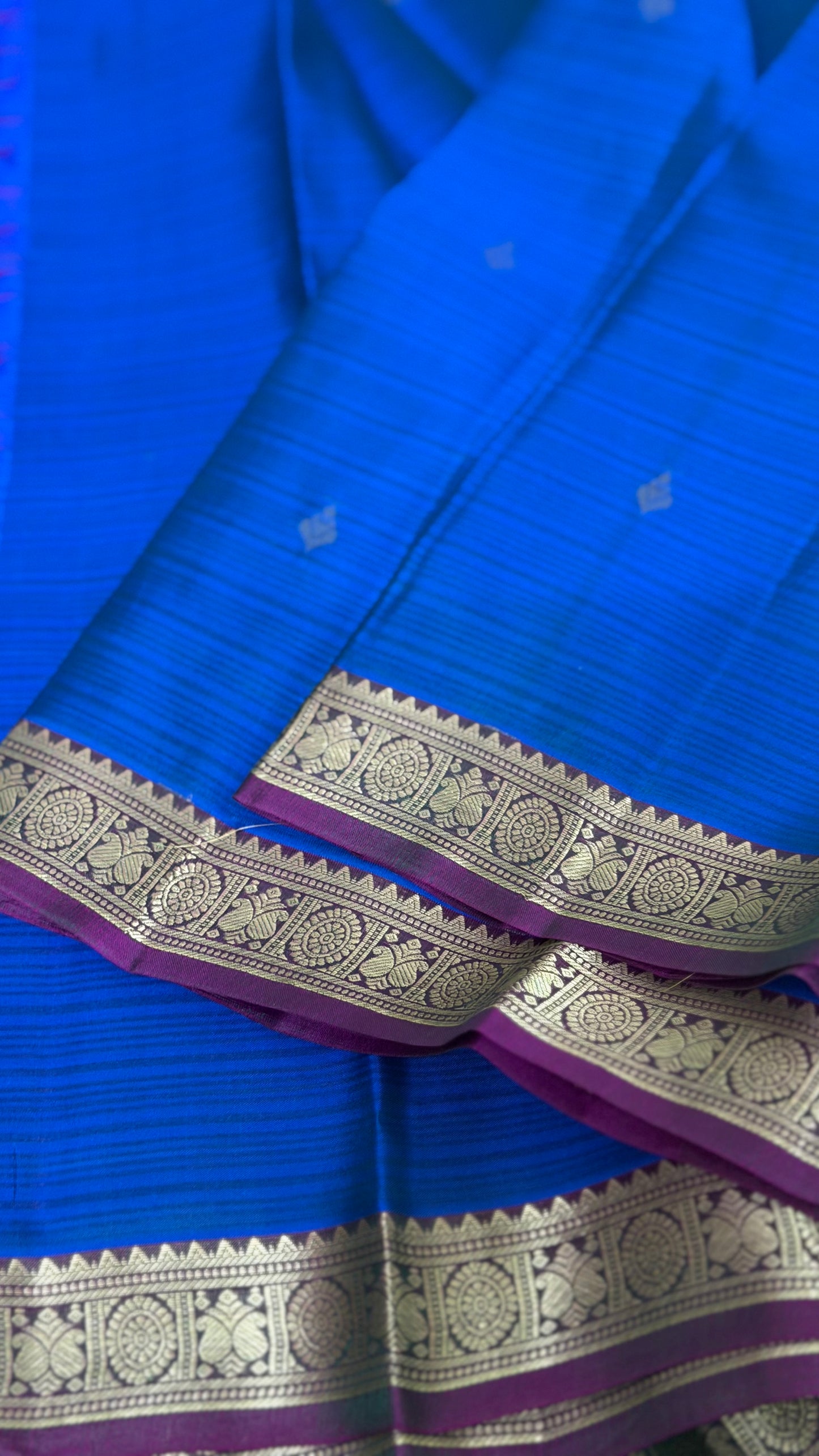 The Iridescent Muse: Peacock Double-Shaded Silk Saree