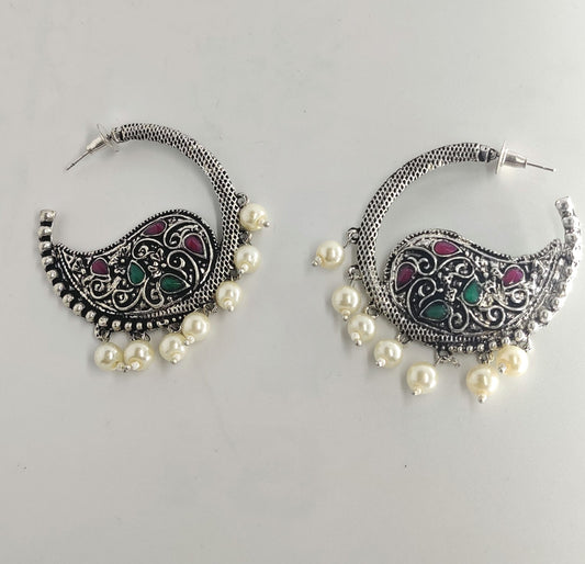 Chaand Baalis with Pearls