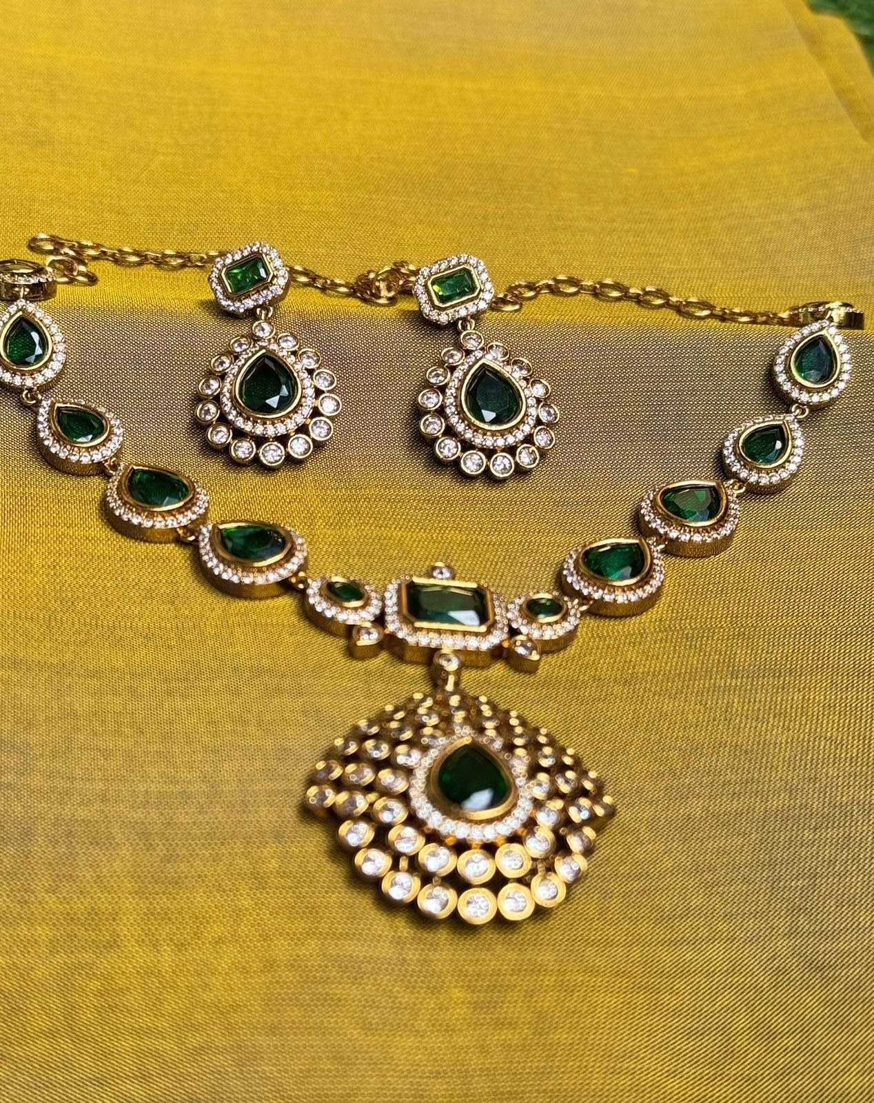 Eureka Emerald set