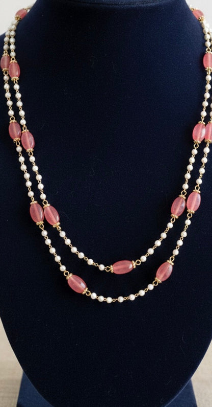 Versatile Pearl Neckwear